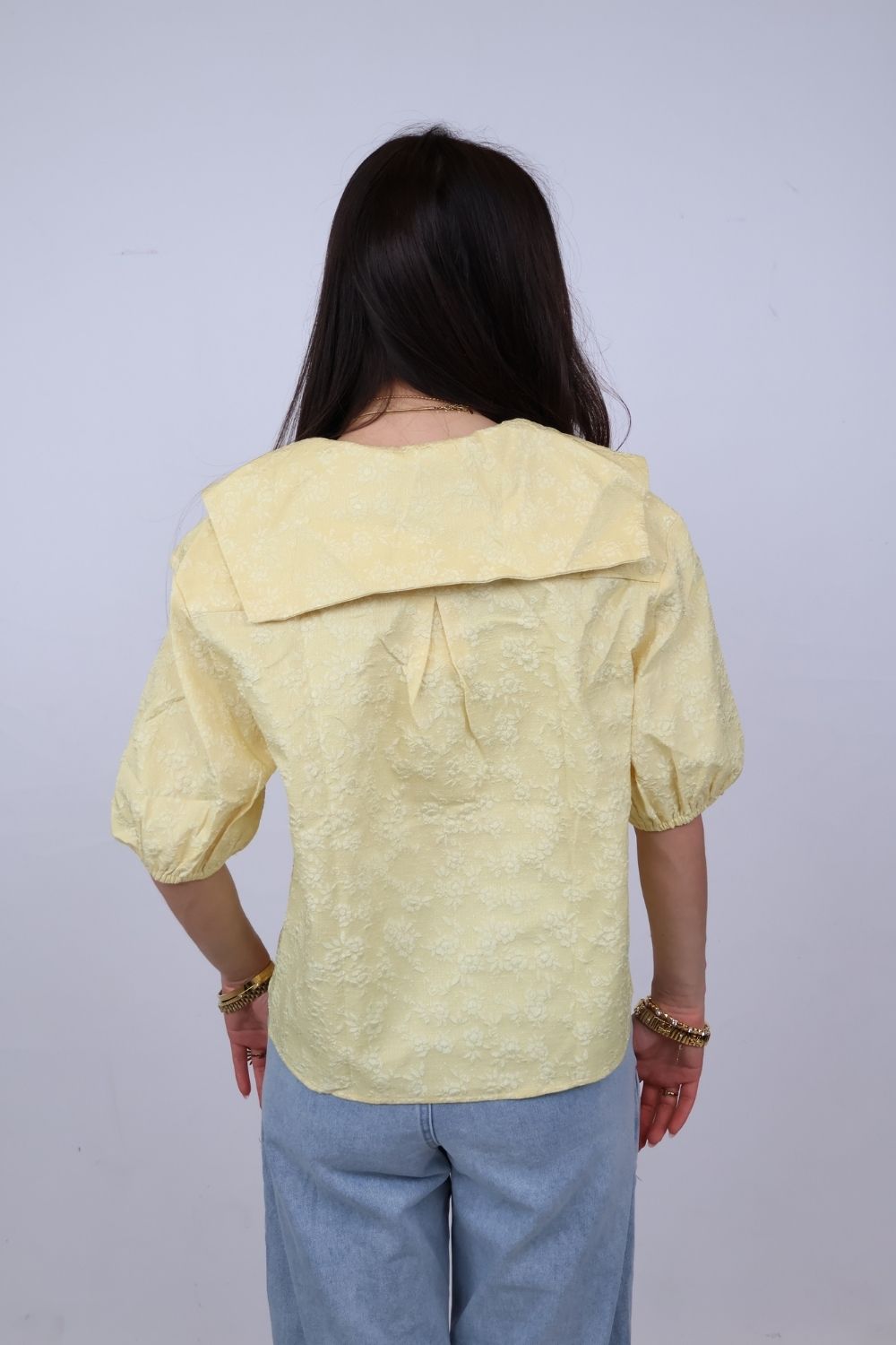 Blouse met bloemenstructuur | Pastelgeel