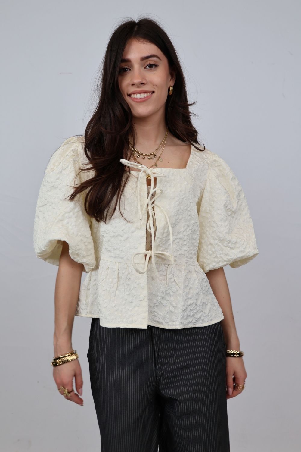 Peplum top met striksluiting & bloemenstructuur | Off white