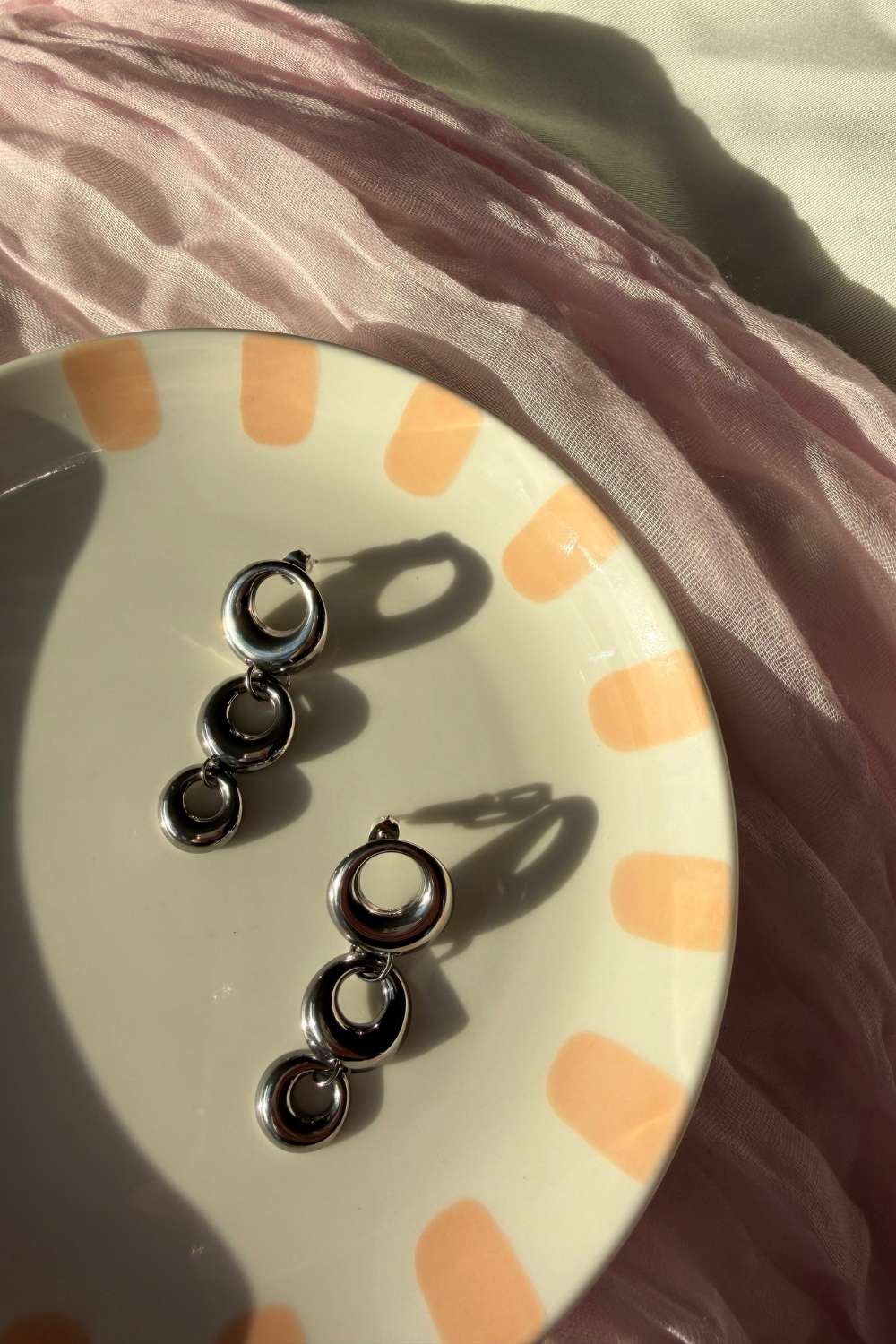 Luna Loop oorbellen | Zilver