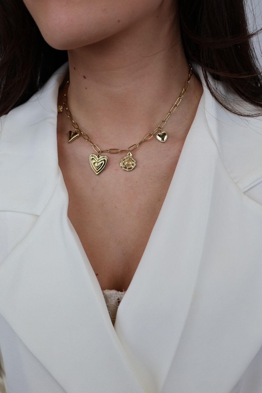 Trendy charm ketting – Goud